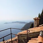 La Du Village D'eze